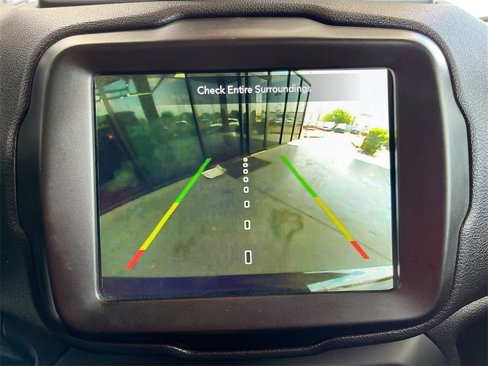 Used 2022 Jeep Renegade Latitude w/ Convenience Group image 14