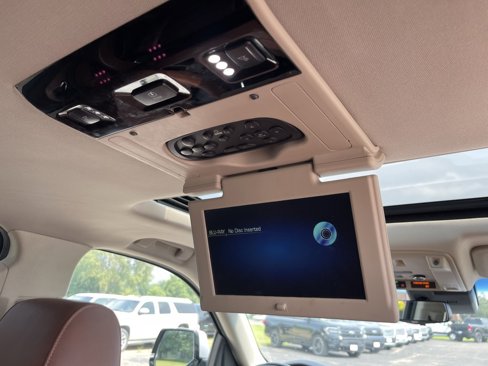 Used 2018 Cadillac Escalade ESV Premium Luxury w/ LPO, Radiant Package image 31