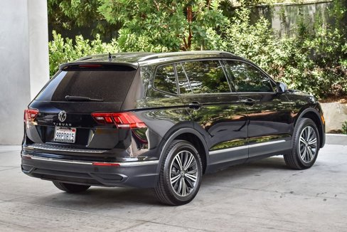 Used 2024 Volkswagen Tiguan Wolfsburg Edition image 6
