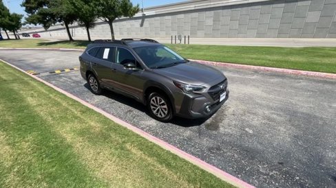 Used 2023 Subaru Outback Premium w/ Tech Package 1 image 8