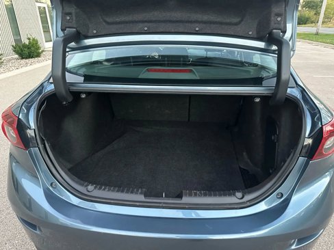 Used 2016 MAZDA MAZDA3 i Sport w/ Preferred Equipment Package image 17