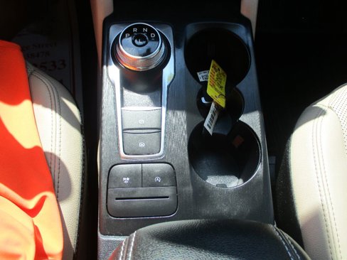 Used 2022 Ford Escape SEL image 11