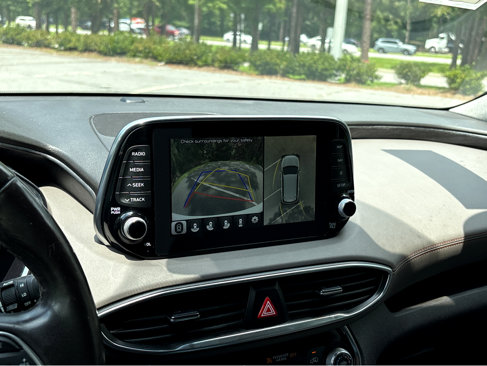 Used 2020 Hyundai Santa Fe Limited image 11