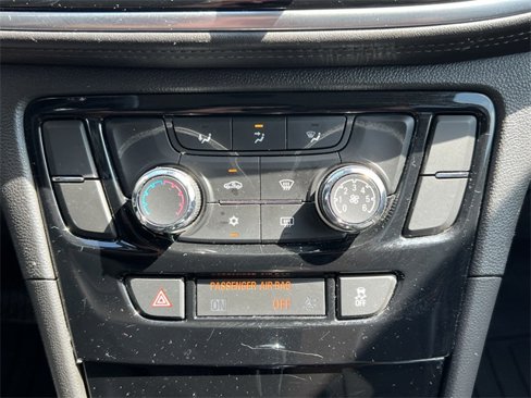 Used 2019 Buick Encore Sport Touring image 18