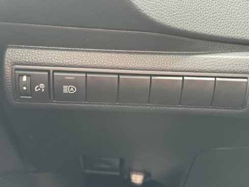 Used 2024 Toyota Corolla SE image 25