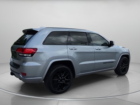 Used 2019 Jeep Grand Cherokee Altitude image 29