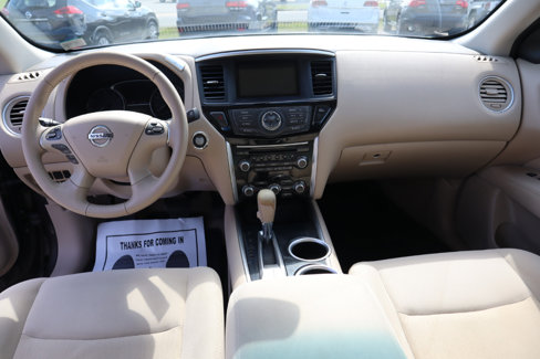 Used 2015 Nissan Pathfinder SV w/ Cargo Package image 17