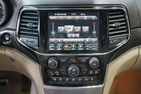 Used 2019 Jeep Grand Cherokee Overland image 32