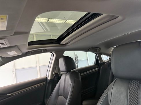 Used 2019 Honda Civic EX-L image 34