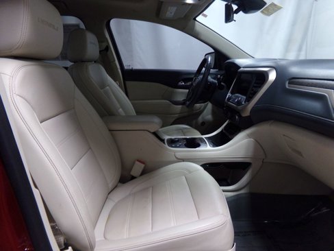 Used 2021 GMC Acadia Denali w/ Denali Technology Package image 8