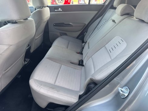 Used 2020 Kia Sportage LX w/ LX Popular Package image 15