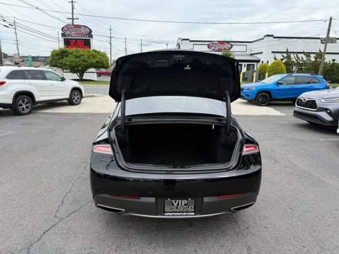 Used 2020 Lincoln MKZ image 31