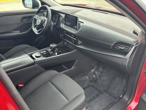 Used 2023 Nissan Rogue S image 12
