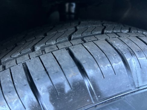 Used 2022 Chrysler Voyager LX image 30