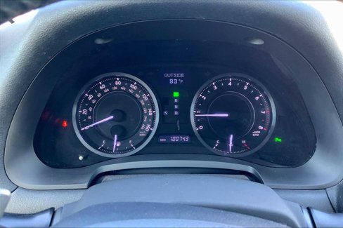 Used 2012 Lexus IS 350C image 24