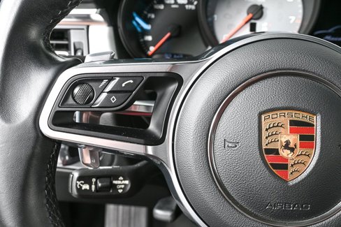 Certified 2021 Porsche Macan S image 11