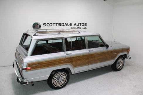 Used 1986 Jeep Grand Wagoneer image 15