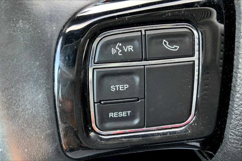 Used 2017 Dodge Grand Caravan SXT image 21