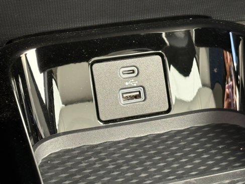 Used 2021 Ford Mustang Mach-E Premium image 23