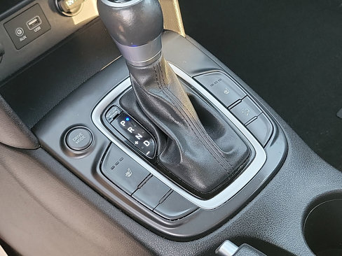 Used 2018 Hyundai Kona SEL image 11