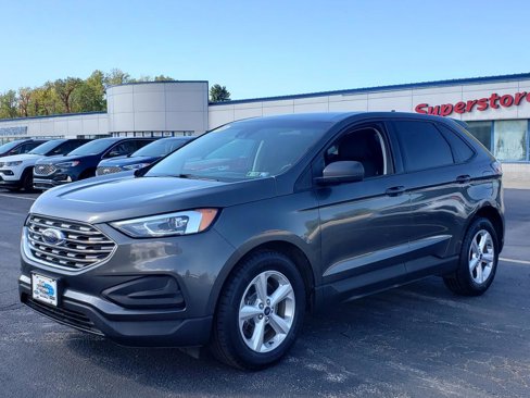 Used 2019 Ford Edge SE image 3