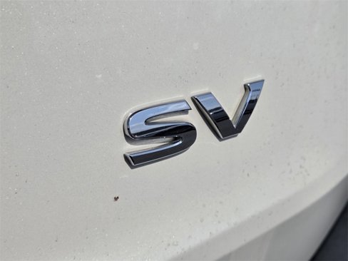 Used 2021 Nissan Rogue SV image 10