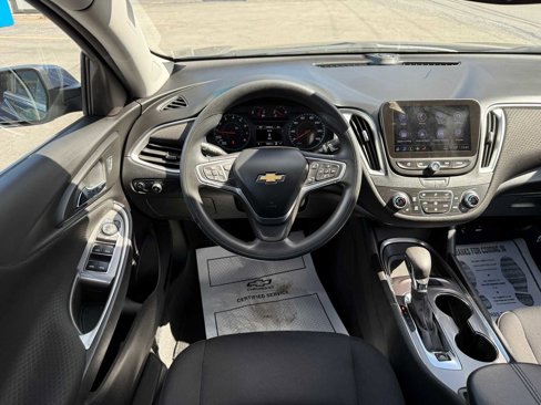 Used 2022 Chevrolet Malibu LT image 9