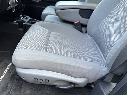 Used 2008 Dodge Dakota SXT w/ Extra Security Group image 7