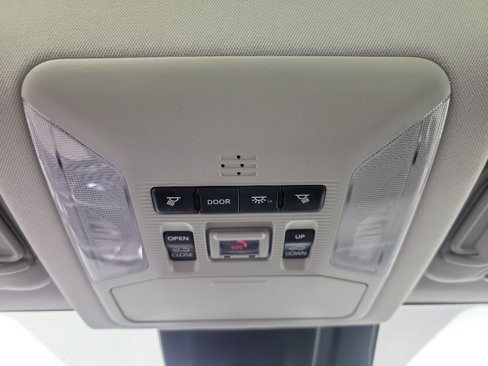 Used 2021 Toyota RAV4 XLE image 22