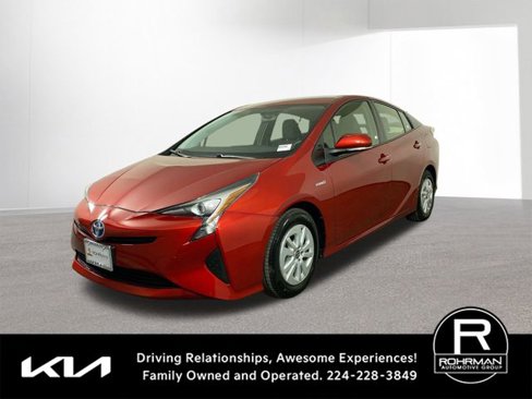 Used 2016 Toyota Prius Two image 2