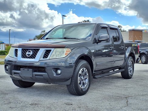 Used 2015 Nissan Frontier Desert Runner image 3