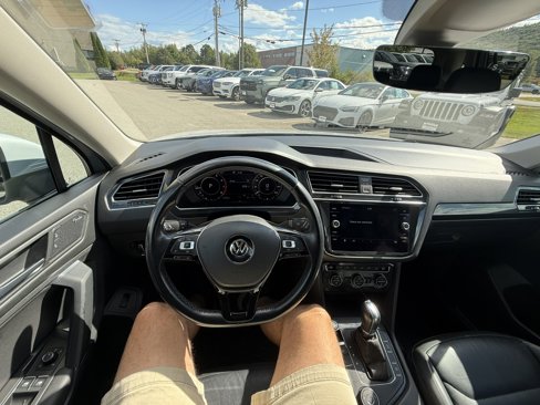 Used 2019 Volkswagen Tiguan SEL Premium image 12