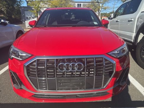 Used 2023 Audi Q3 2.0T Premium image 4