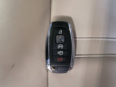 Used 2017 Lincoln MKZ Select w/ Select Plus Package image 32