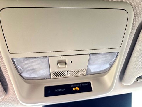 Used 2020 Mitsubishi Outlander SEL image 25