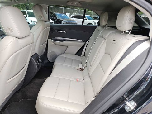 Used 2019 Cadillac XT4 Luxury image 18