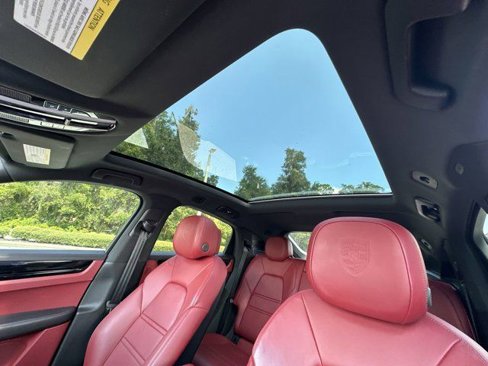 Certified 2023 Porsche Cayenne Coupe image 26