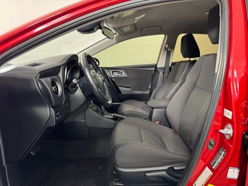 Used 2017 Toyota Corolla iM image 21