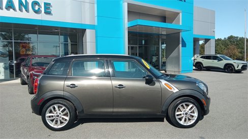 Used 2014 MINI Cooper Countryman image 2