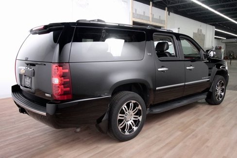 Used 2011 Chevrolet Suburban LTZ image 4