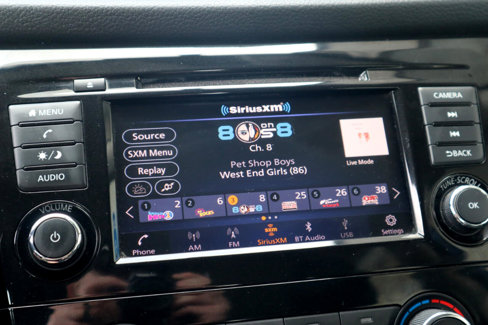 Used 2018 Nissan Rogue S image 60