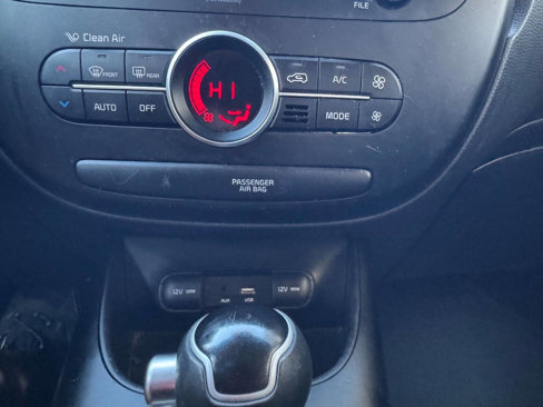 Used 2017 Kia Soul + image 33