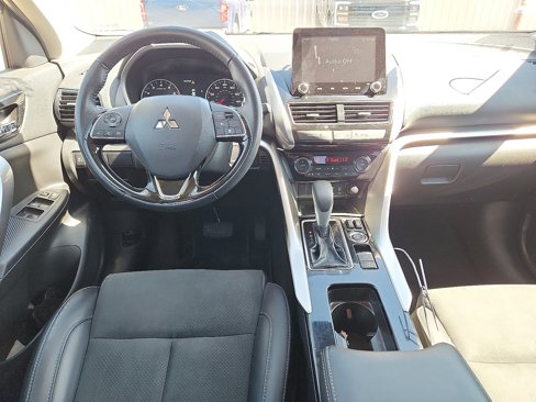 Used 2024 Mitsubishi Eclipse Cross SE image 10