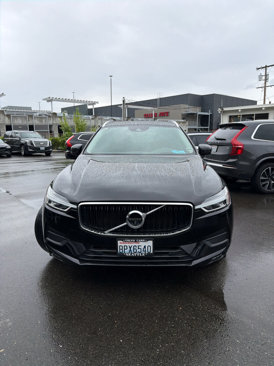 Used 2018 Volvo XC60 T6 Momentum w/ Convenience Package image 3