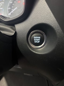 Used 2023 Toyota Corolla Cross LE image 39