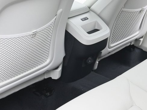 New 2025 Volvo XC60 B5 Core w/ Climate Package image 29