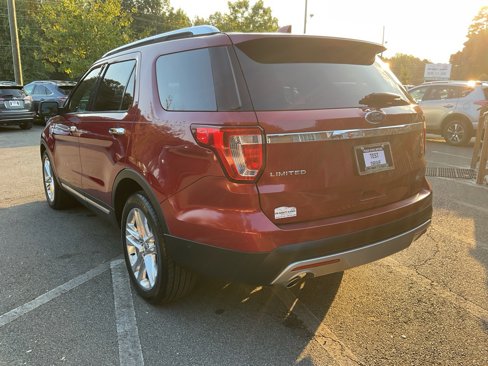 Used 2017 Ford Explorer Limited w/ Equipment Group 301A image 7