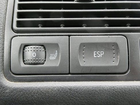 Used 2006 Volkswagen Golf GLS image 16