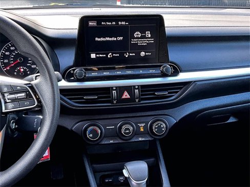 Used 2023 Kia Forte LXS image 6