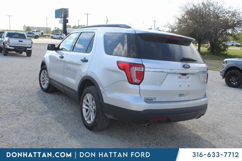 Used 2016 Ford Explorer FWD image 6